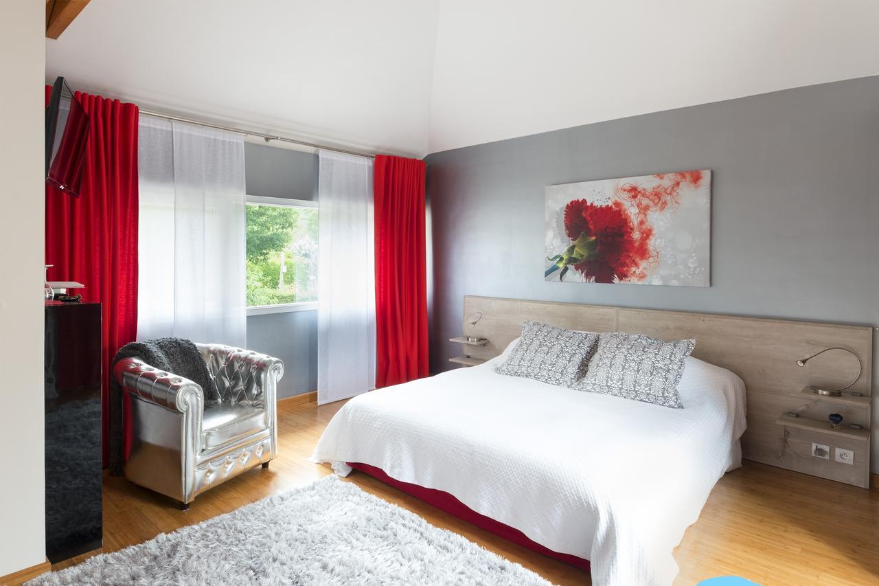 Les Deux Chenes Bed and Breakfast La Chapelle-Sur-Erdre Exterior foto