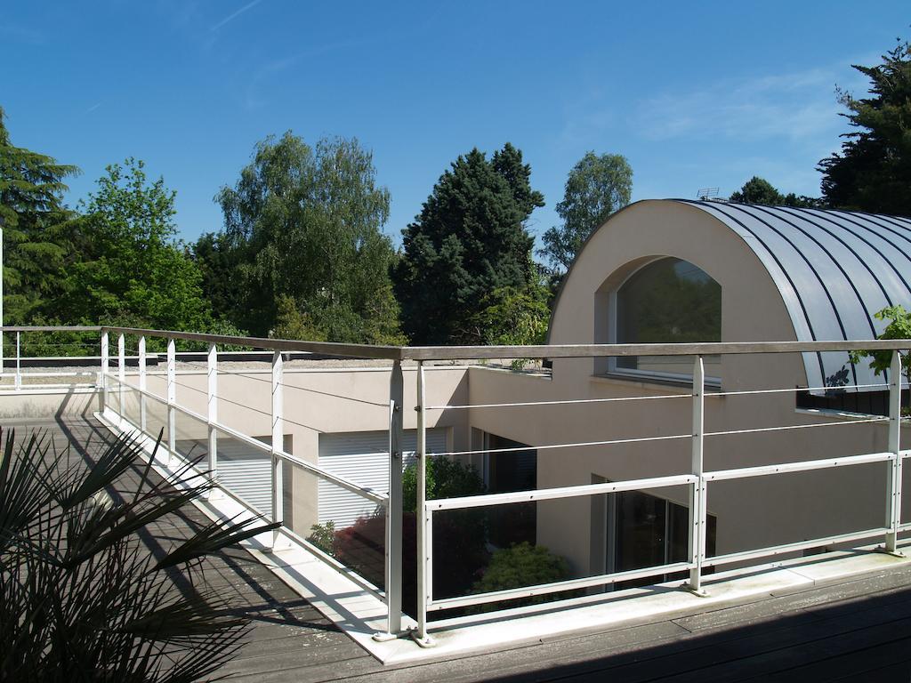 Les Deux Chenes Bed and Breakfast La Chapelle-Sur-Erdre Exterior foto